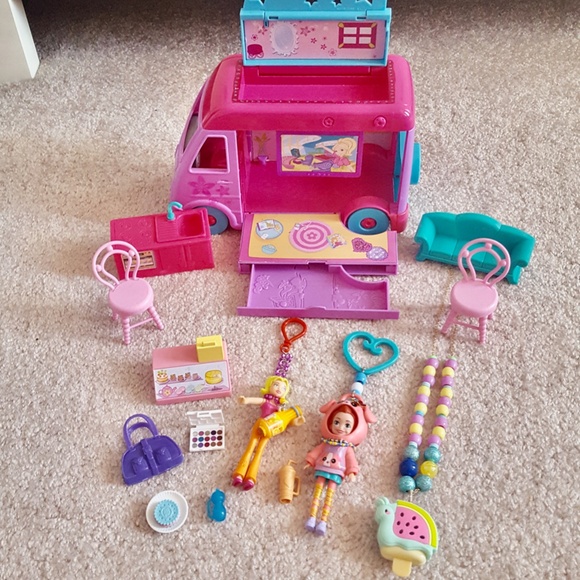Polly Pocket Purple Food Truck with 2 Doll Keychains, Necklace and Furniture - Picture 7 of 7